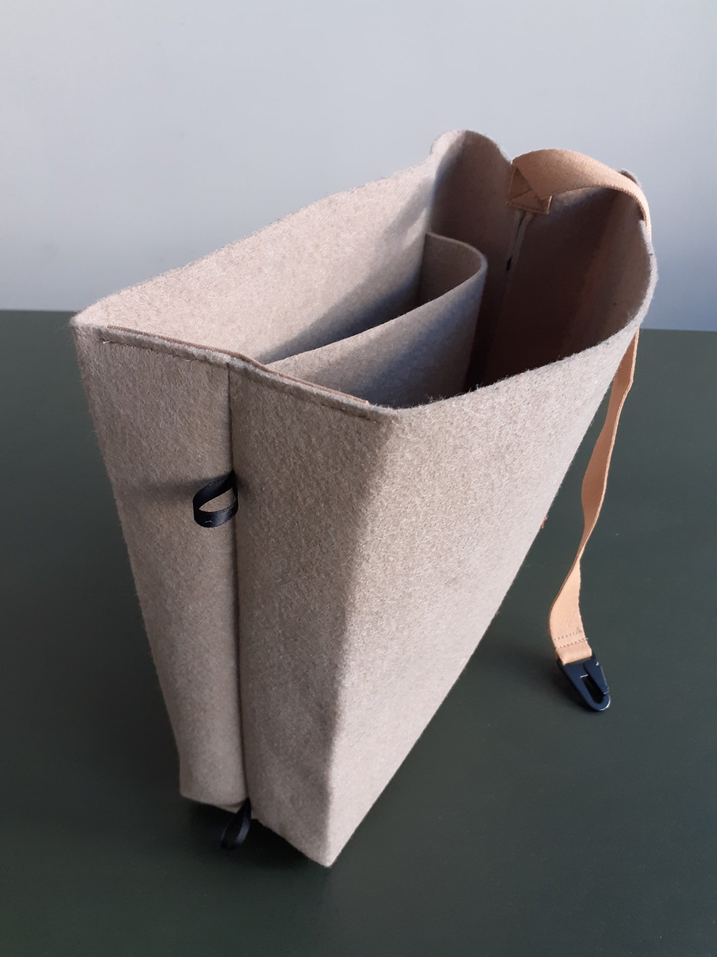 ROLLTOP & SCHULTASCHE »SAND« WASSERFEST-ECO HEMP